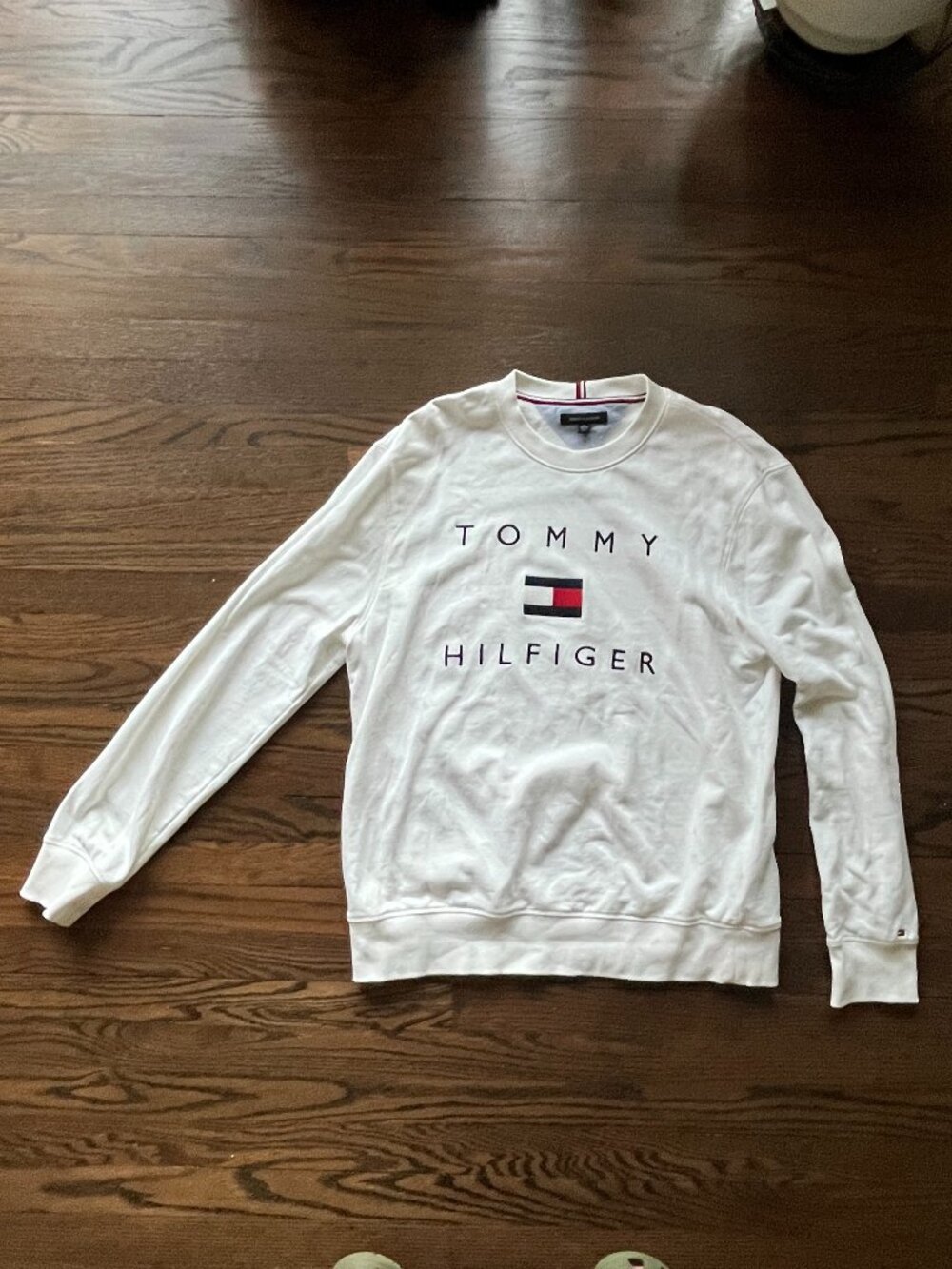 Tommy Hilfiger Mens  XLT Vibrant Bright White Excellent Condition
